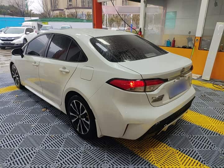 Фото 4 - Toyota Levin