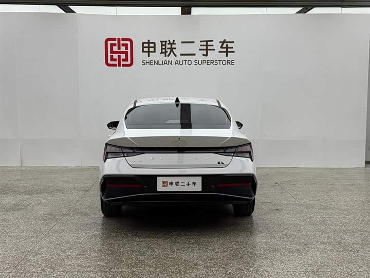 Фото 4 - Hyundai Elantra N line