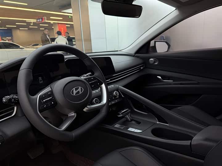 Фото 6 - Hyundai Elantra N line