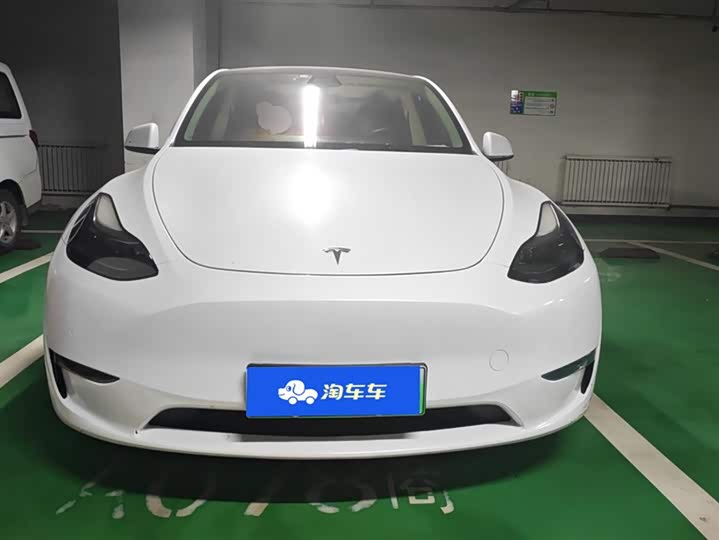 Фото 2 - Tesla Model Y