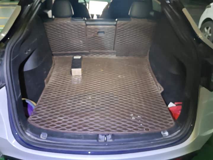 Фото 4 - Tesla Model Y