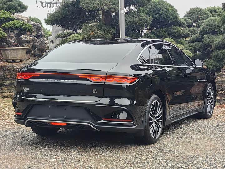 Фото 8 - BYD Han