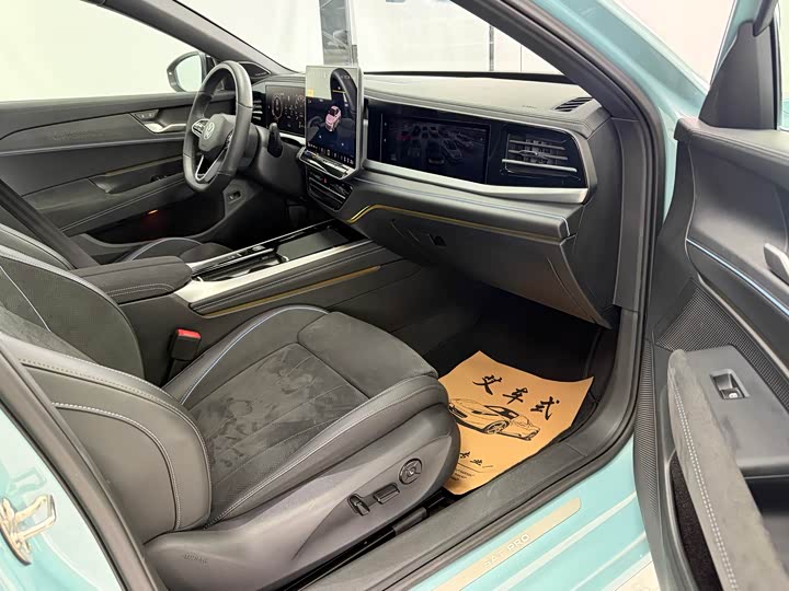 Фото 5 - Volkswagen Passat