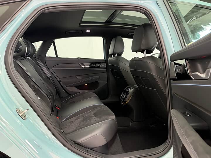 Фото 6 - Volkswagen Passat