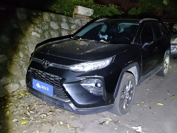 Фото 1 - Toyota Wildlander