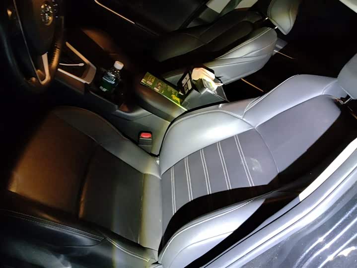 Фото 9 - Toyota Wildlander