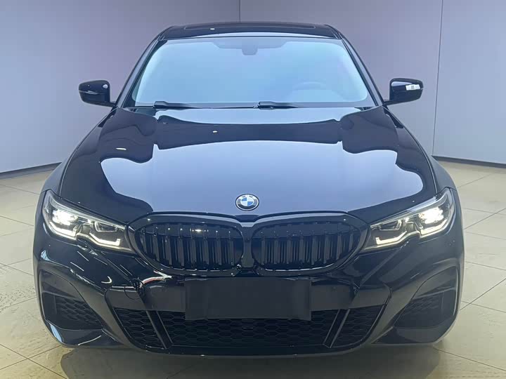 Фото 2 - BMW 3 Series