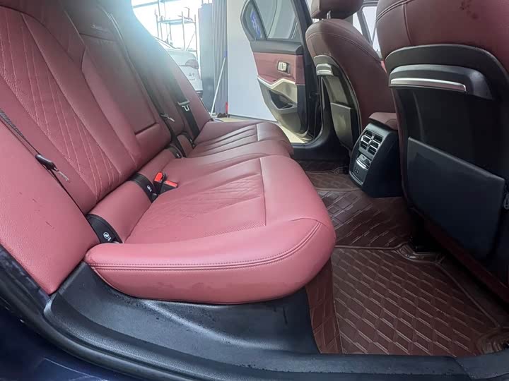 Фото 9 - BMW 3 Series