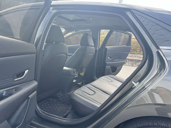 Фото 8 - Hyundai Elantra N line