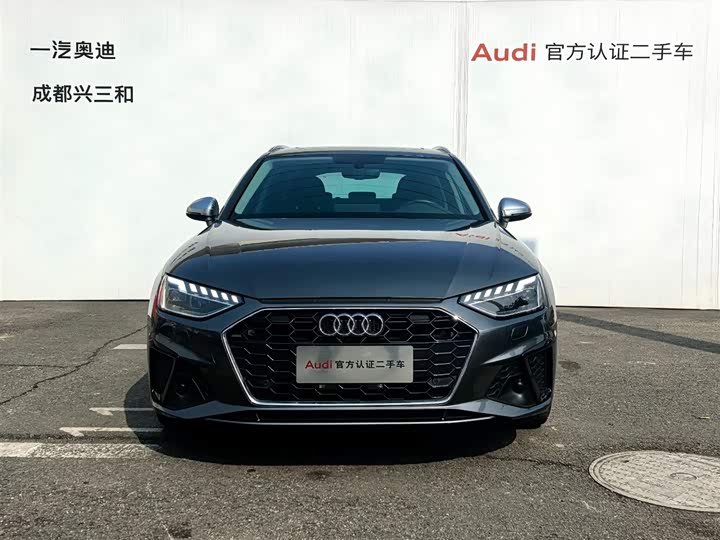 Фото 2 - Audi A4