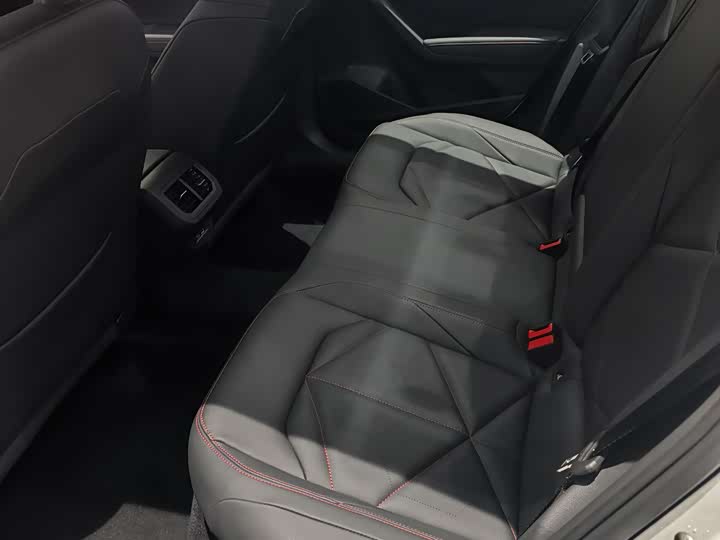 Фото 5 - Volkswagen Lavida