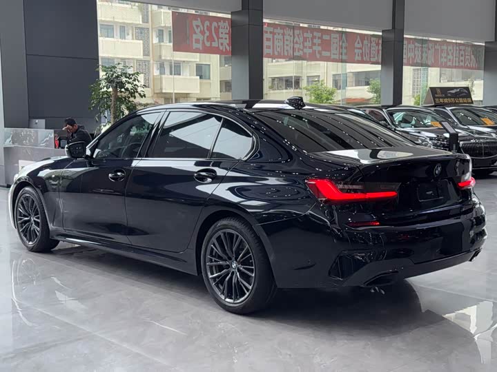 Фото 3 - BMW 3 Series