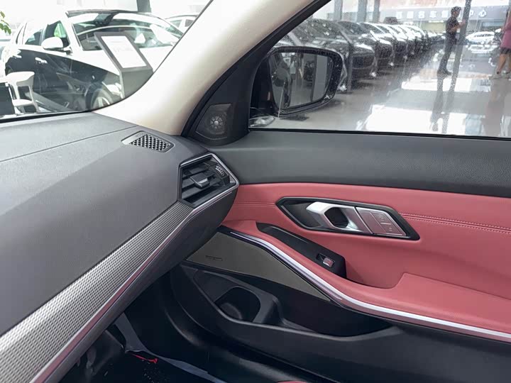 Фото 9 - BMW 3 Series