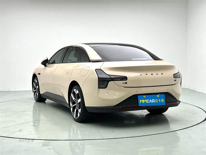 Фото 6 - XPeng Mona M03