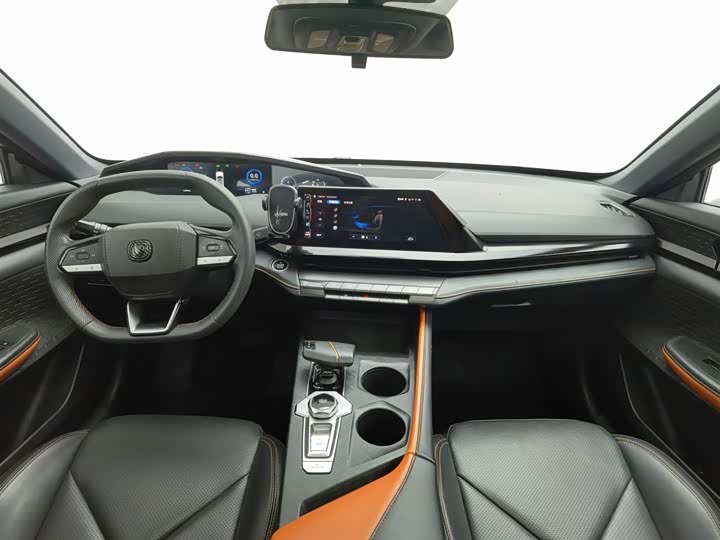 Фото 5 - Changan UNI-V