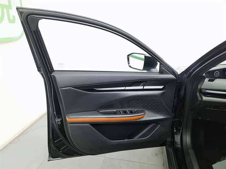 Фото 8 - Changan UNI-V