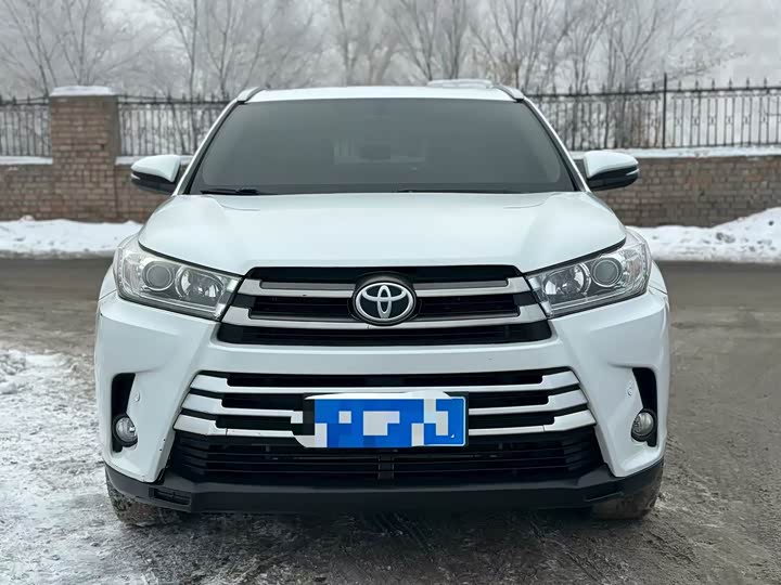 Фото 2 - Toyota Highlander