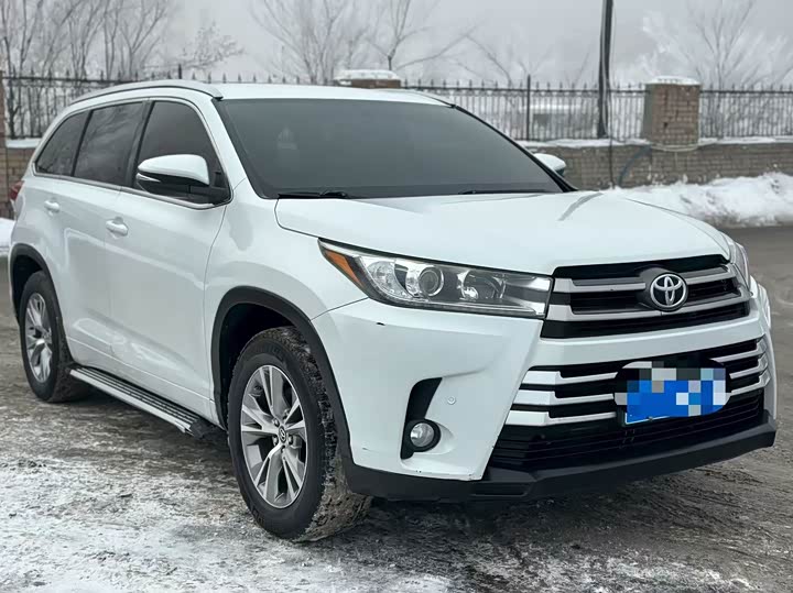 Фото 3 - Toyota Highlander