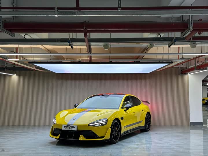 Фото 1 - Xiaomi SU7 Ultra