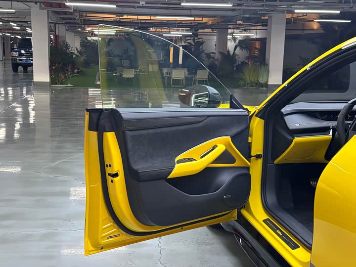 Фото 6 - Xiaomi SU7 Ultra