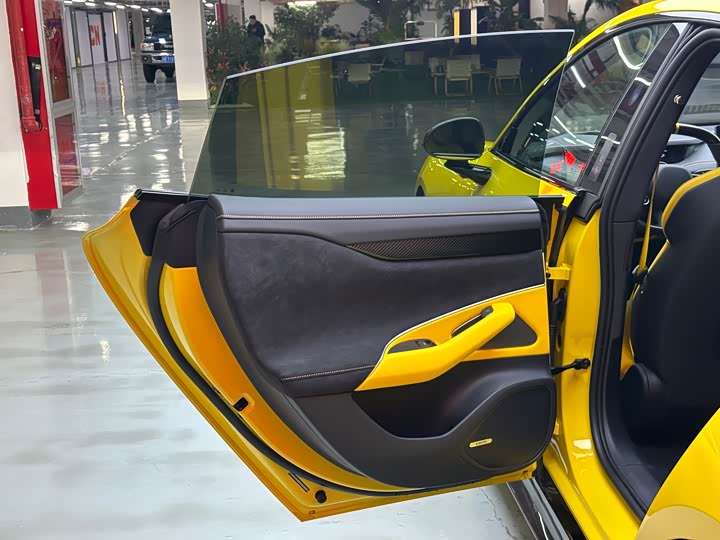 Фото 8 - Xiaomi SU7 Ultra