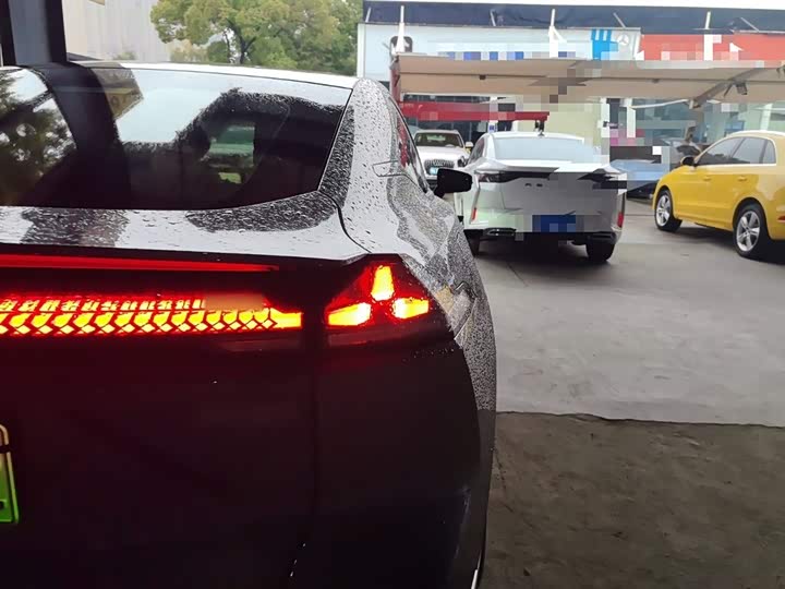 Фото 8 - Changan Deepal SL03