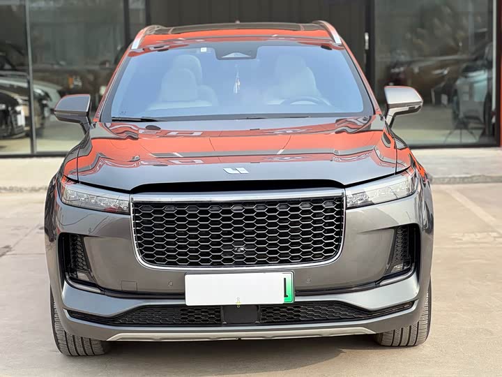 Фото 2 - LiXiang One