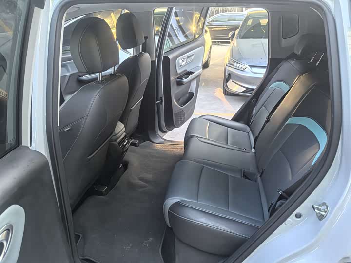 Фото 6 - GAC Aion Y