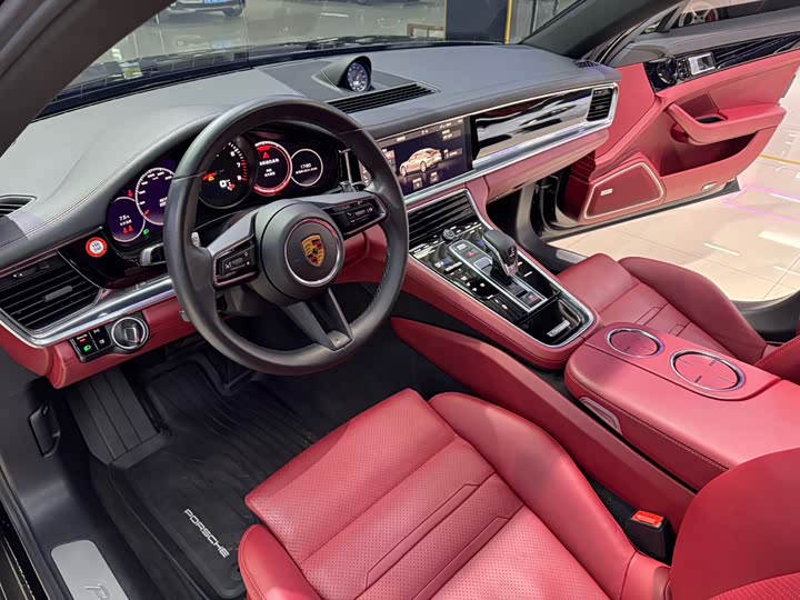 Фото 4 - Porsche Panamera