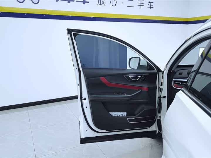 Фото 7 - Chery Tiggo 7