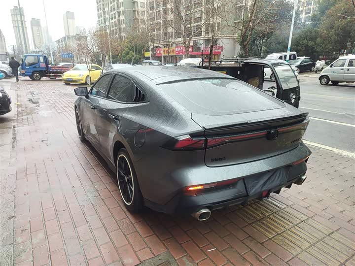 Фото 5 - Changan UNI-V