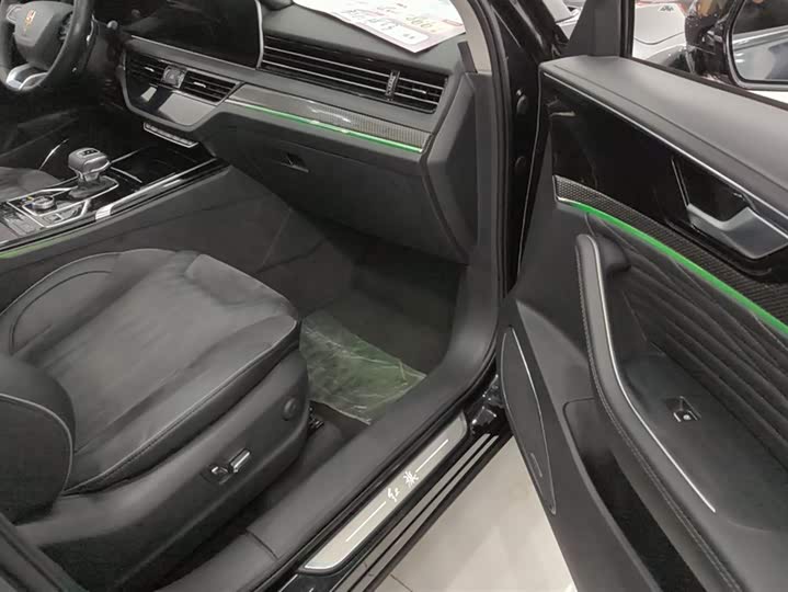 Фото 8 - Hongqi HS5