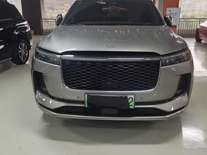 Фото 2 - LiXiang One