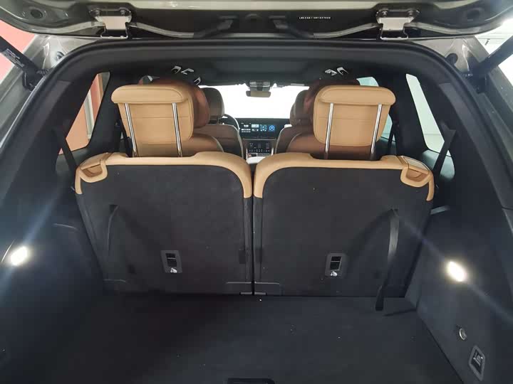 Фото 9 - LiXiang One