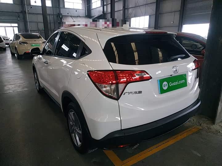 Фото 5 - Honda Vezel