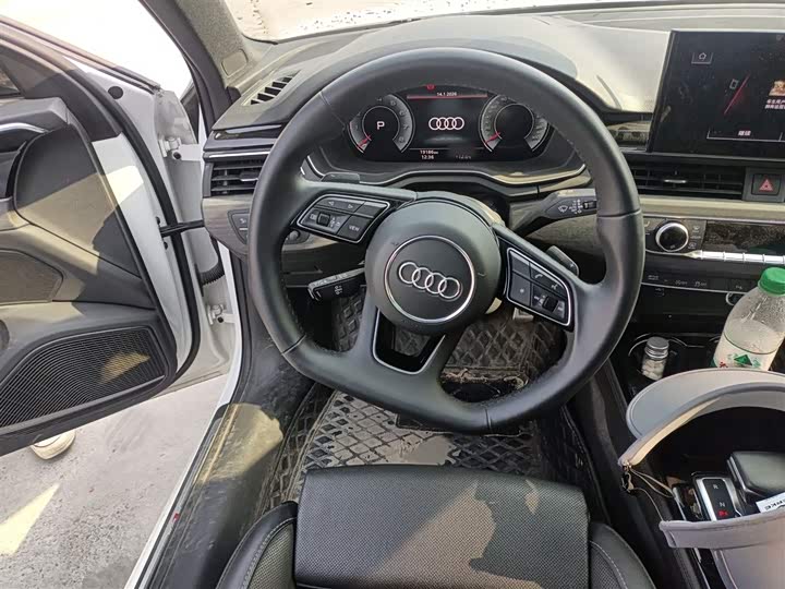 Фото 3 - Audi A4L