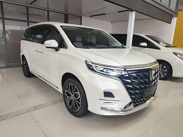 Фото 4 - Roewe iMax 8 EV
