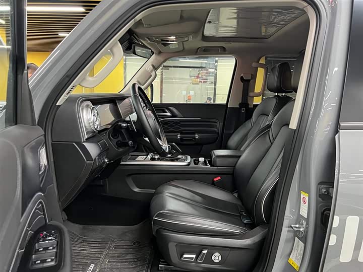 Фото 7 - Tank 300