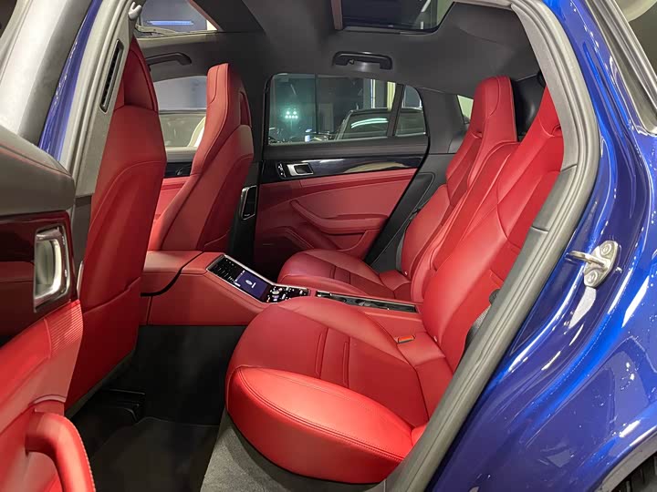 Фото 6 - Porsche Panamera