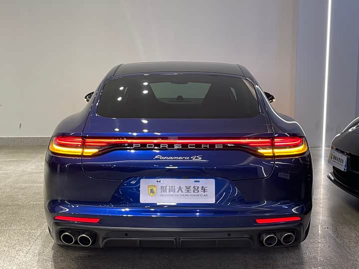 Фото 8 - Porsche Panamera