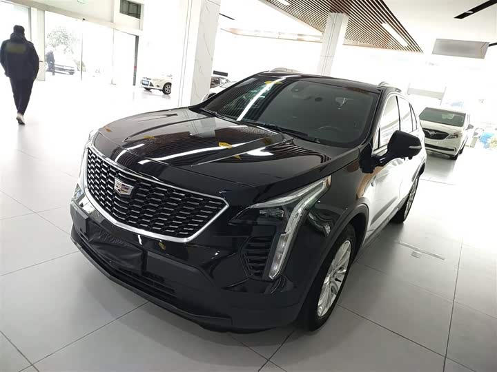 Фото 1 - Cadillac XT4