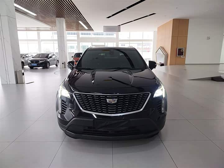 Фото 3 - Cadillac XT4