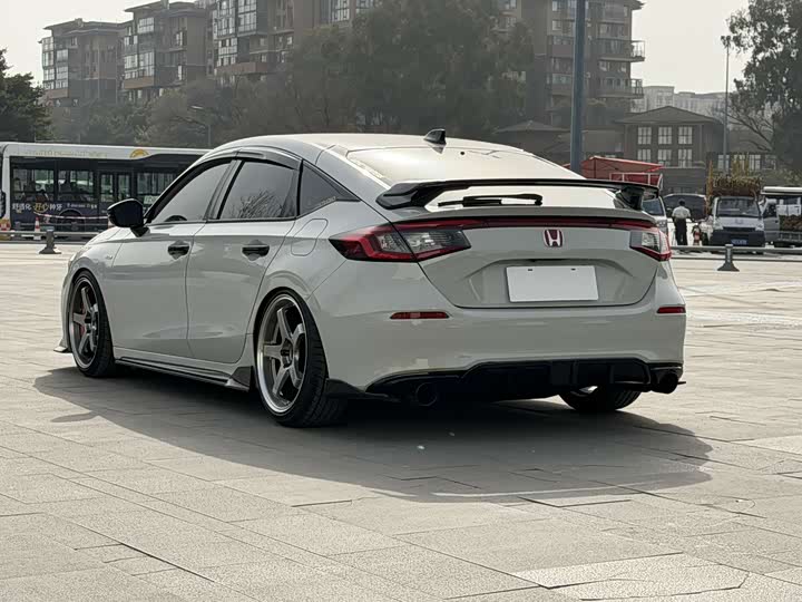 Фото 4 - Honda Civic