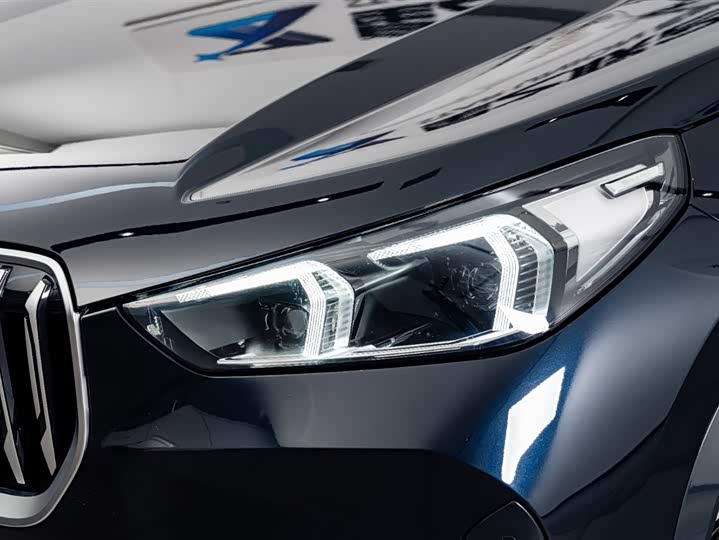 Фото 4 - BMW X1