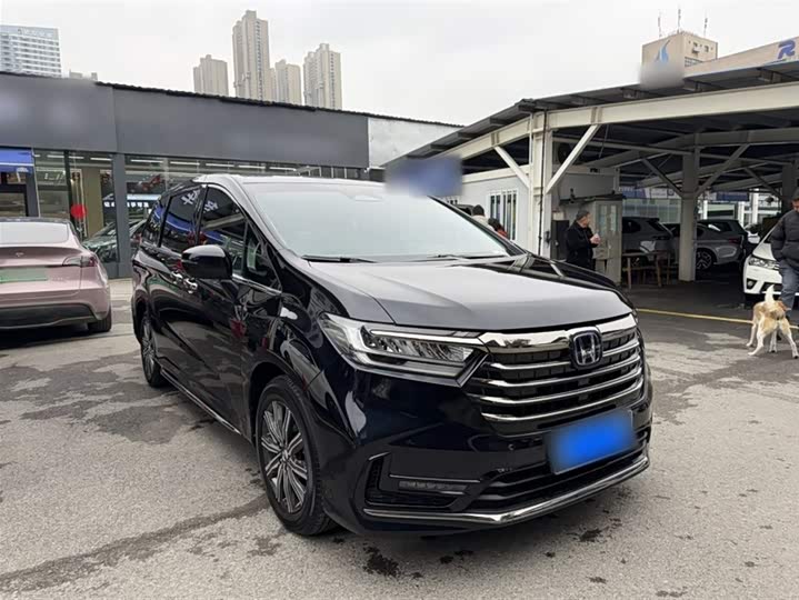 Фото 7 - Honda Odyssey