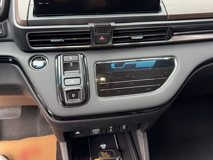 Фото 9 - Honda Odyssey