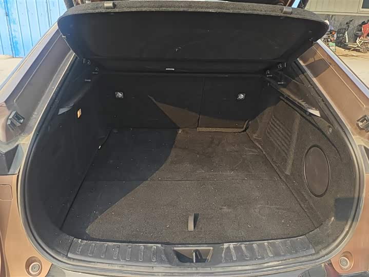 Фото 4 - Mazda EZ-6