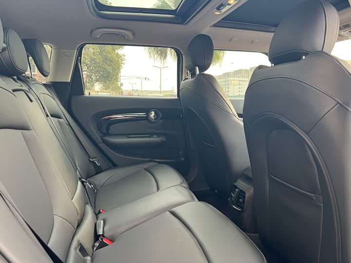 Фото 5 - Mini Clubman