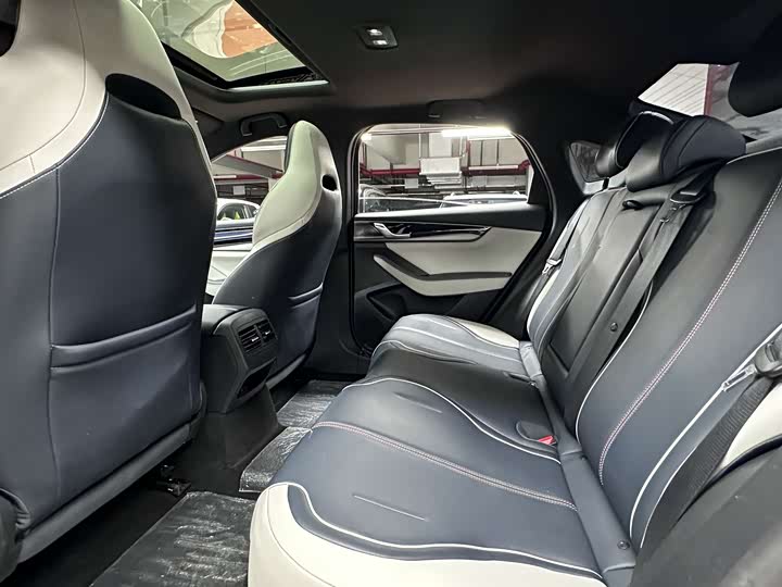 Фото 6 - BYD Qin Plus