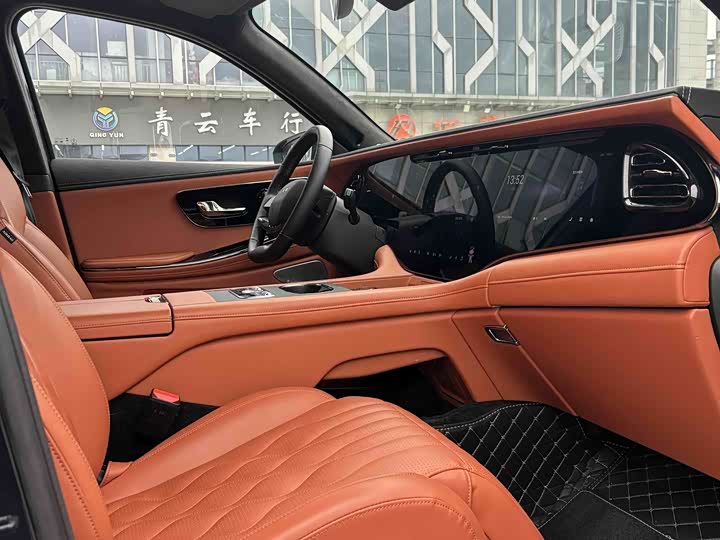 Фото 8 - Exeed VX C-DM Hybrid